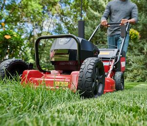 Toro 21andquot HeavyDuty FlexForce 60V Selfpropelled Mower