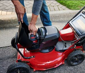 Toro 21andquot HeavyDuty FlexForce 60V Selfpropelled Mower